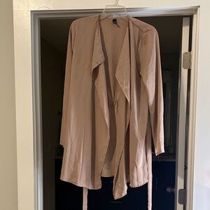 Elegant Women's Tan Trench Coat